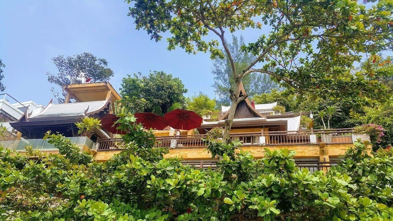 Готель Baan Lom Talay 2*